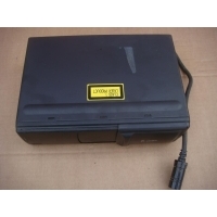 cd-чейнджер AUDI A8 (D2) 1994-2003 AUDI A8 (D2) 1994-2003 1999 , Совместимые OEM номера ,301010,301010P,52079425AC ,52079425AE,61010,JP000147,JP0147,RA2263C