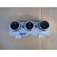 блок управления отопителем (печкой) MAZDA 6 (GG) 2002-2007 MAZDA 6 (GG) 2002-2007 2006 GR1E-61-190,