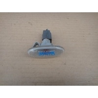 повторитель поворота MAZDA 3 (BK) 2003-2009 MAZDA 3 (BK) 2003-2009 2004 GJ6A-51-120E, Совместимые OEM номера GJ6A-51-120D