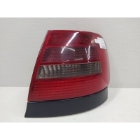 Фонарь задний правый Audi A4(B5) 1999 8D0945096F