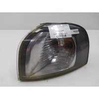 Поворотник левый Volvo S80 1998 88204388