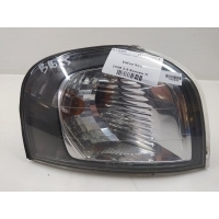 Поворотник правый Volvo S80 1998 88204387