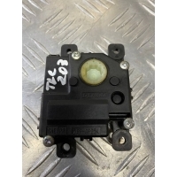 Моторчик заслонки печки Toyota Land Cruiser 200 (2008-2021) 2010 0638001030