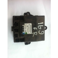Блок управления двери передней правой Mercedes A W169 2005 A1698207226,A1698204026,A1698208226