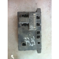 Блок управления двери передней правой Mercedes C W203 2002 A2038201485,A2038205526,A2038206326,A2038201585,A2038205526,A2038200526,A2038201385,A2038200526,A2038205526,A2038201585,A2038201485,A203820