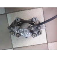 Суппорт передний правый Mercedes E W212 2014 A2044213881,A0014212586,A2044211194