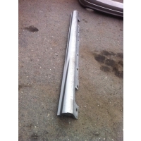 Накладка на порог Mercedes C W204 2009 A2046981454