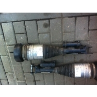 Амортизатор передний правый Mercedes C W205 2017 A2053208400,A2053200525,A2053200238