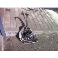 Кулак поворотный правый Mercedes C W205 2017 A2053322200,A2053340200,A0004213520,A2053340400