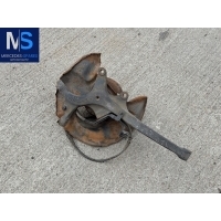 Ступица передняя левая Mercedes E W210 2001 A2103300051,MT5124,02071,405086,PBK1498,R15124,713667360,713667470,A2103300325,A2103300120