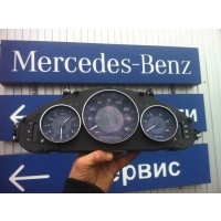 Щиток приборов (приборная панель) Mercedes CLS W219 2008 A2195405811,A2195401711,A2195404811,A2195403811,A2195406511,A2195405811