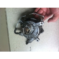 Насос вакуумный Mercedes E W211 2006 A2722300465,A2722300565,A2722300265