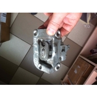 Замок двери передней правой Mercedes 609 1980 A3147201335