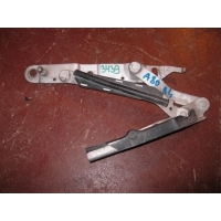 Петля крышки багажника правая Audi 80 /90 (B4) 1991-1994 8A5827302B
