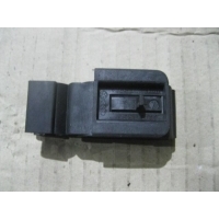 Крепеж Skoda Fabia 1999-2006 2001 6Q0971615F