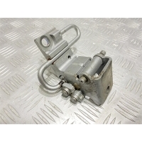 Петля двери Audi Q7 2010 4L0833411A