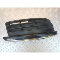 Заглушка (решетка) в бампер передний Volkswagen Jetta 2007 1K0853666J