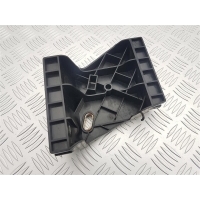 Кронштейн заднего бампера Audi A8 D2 2001 4D0807571A