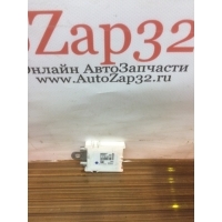 Антенный усилитель Mercedes X164 GL Mercedes X164 GL 2006-2012 A1648702189