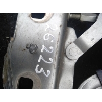 Петля капота левая Audi A8 2007 4E0823301F,4E0823301G,