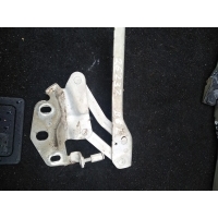 Петля капота левая Volkswagen Passat 2007 3C0823301D,3AA823301,3C0823301C,3C0823301D,3C0823301E,