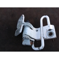 Петля двери задней правой нижняя Volkswagen Passat 2006 3C4833412C,3C4833412A,3C4833412B,3C8833412A,3C8833412B,