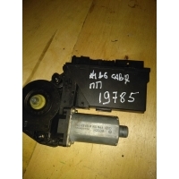 Моторчик стеклоподъемника передний правый Audi A4 2003 8H1959802,8H1959802F,