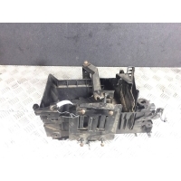 Полка аккумулятора Opel Astra J 2013 13354420