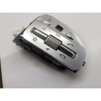 Блок кнопок на руль Mercedes-Benz A-class W177 2018- A0999050504