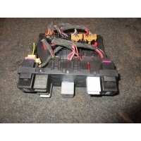 Блок бортовой сети (блок управления BCM) Volkswagen Passat B6 2006 3C0937049J