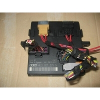 Блок бортовой сети (блок управления BCM) Audi A4 B7 2007 8E0907279N
