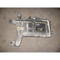 Полка аккумулятора Volkswagen Golf 5 2005 1K0915333C