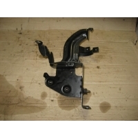 Кронштейн Audi A6 C6 2005 4F0614119H