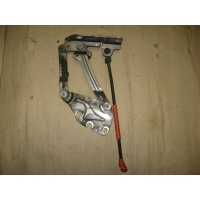 Петля капота Volkswagen Golf Plus 5 2008 5M0823301,5M0823302