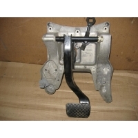 Педаль тормоза Audi Q7 4L 2007 7L0723142B,7L0723117,7L8723031