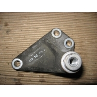 Кронштейн Audi Q7 4L 2007 059145174A