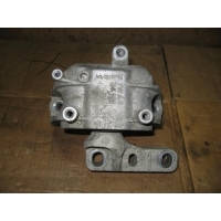 Подушка крепления двигателя Volkswagen Touran 2 2011 1K0199262CN