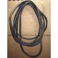 Уплотнитель Volkswagen Touareg 2 2013 7P0867365F,7P6827705