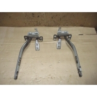 Петля крышки багажника Volkswagen Touareg 1_Restyling 2008 7L6827301F,7L6827302C