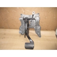 Педаль тормоза Audi Q7 4L 2008 7L0723142B,7L0723117
