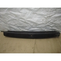Накладка внутренняя на заднюю панель кузова Audi A8 D3_(Restyling_2) 2008 4E0863471B
