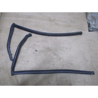 Уплотнитель Volkswagen Touareg 1_Restyling 2007 7L0839761D
