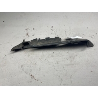Дефлектор радиатора Audi 100 C4 1994 4A0121284B
