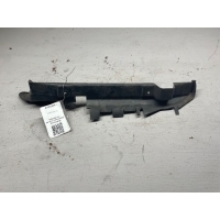 Дефлектор радиатора Audi 100 C4 1994 4A0121284B
