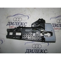 кронштейн ручки Audi A5 /S5 Coupe/Sportback 2008> 2011 8T2837886B