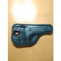Заглушка Audi Q5 8R 2009 8R0837916E, 8R0837916B