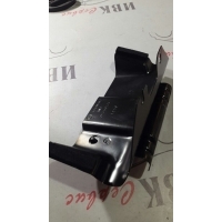 Кронштейн Volkswagen Touareg 7L6 2008 7L6827529