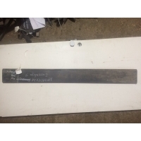 Молдинг секции откидной двери Land Rover Discovery III 2004 - 2009 DGP000184PCL