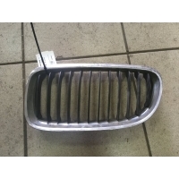 решетка радиатора BMW 3-Series E90 2005 - 2014 22405910