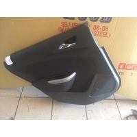 Обшивка двери Opel Astra 2010 13258681